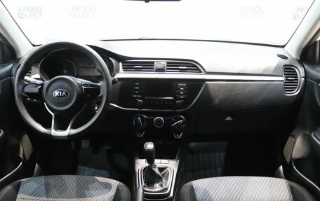 KIA Rio IV, 2018 год, 1 285 000 рублей, 16 фотография