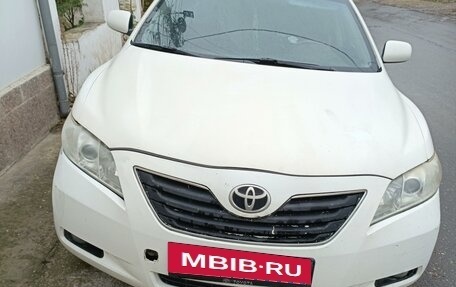 Toyota Camry, 2008 год, 700 000 рублей, 2 фотография