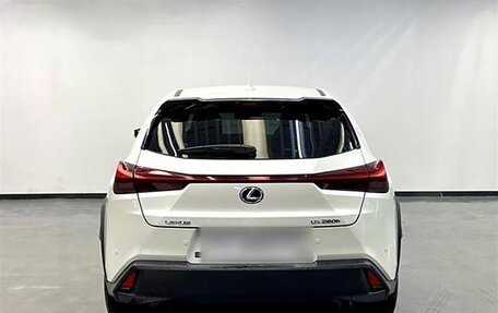 Lexus UX I, 2020 год, 2 800 000 рублей, 6 фотография