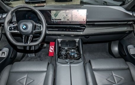 BMW 5 серия, 2024 год, 12 265 000 рублей, 10 фотография