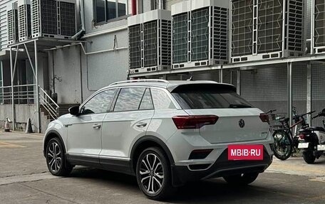 Volkswagen T-Roc I, 2022 год, 1 660 009 рублей, 4 фотография