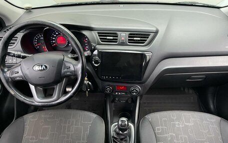 KIA Rio III рестайлинг, 2013 год, 825 000 рублей, 10 фотография