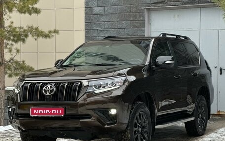 Toyota Land Cruiser Prado 150 рестайлинг 2, 2021 год, 6 990 000 рублей, 1 фотография