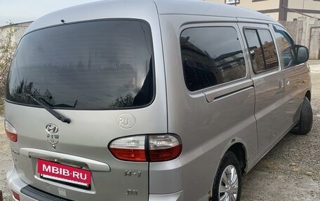 Hyundai H-1 II рестайлинг, 2006 год, 800 000 рублей, 6 фотография