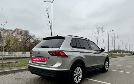 Volkswagen Tiguan II, 2020 год, 2 590 000 рублей, 6 фотография