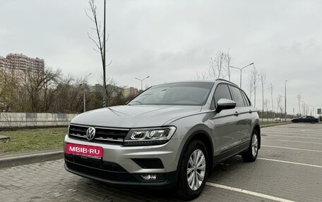 Volkswagen Tiguan II, 2020 год, 2 590 000 рублей, 2 фотография