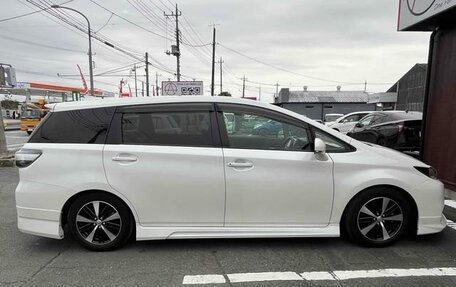 Toyota Wish II, 2013 год, 1 375 000 рублей, 4 фотография