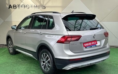 Volkswagen Tiguan II, 2018 год, 2 330 000 рублей, 4 фотография