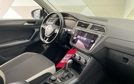 Volkswagen Tiguan II, 2018 год, 2 330 000 рублей, 10 фотография