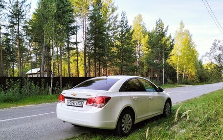 Chevrolet Cruze II, 2011 год, 680 000 рублей, 5 фотография