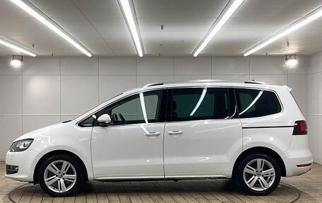 Volkswagen Sharan II, 2018 год, 2 390 000 рублей, 4 фотография