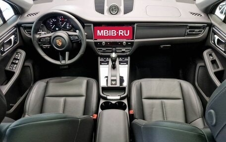 Porsche Macan I рестайлинг, 2024 год, 13 790 000 рублей, 7 фотография