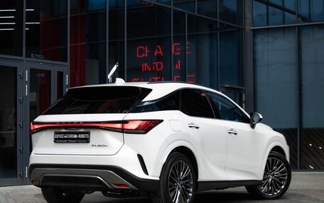 Lexus RX IV рестайлинг, 2024 год, 14 500 000 рублей, 9 фотография