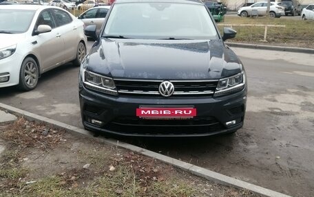 Volkswagen Tiguan II, 2019 год, 2 400 000 рублей, 6 фотография