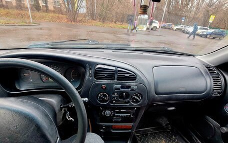 Mitsubishi Colt VI рестайлинг, 1998 год, 250 000 рублей, 9 фотография