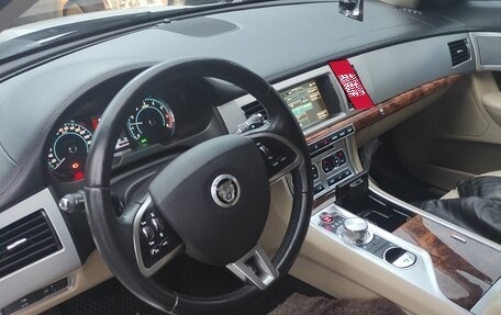 Jaguar XF I рестайлинг, 2013 год, 2 100 000 рублей, 9 фотография