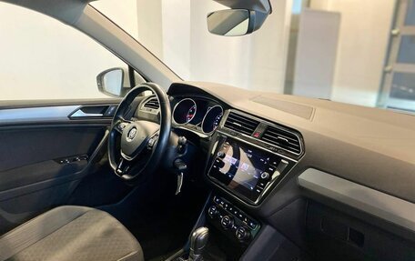 Volkswagen Tiguan II, 2019 год, 2 770 000 рублей, 12 фотография