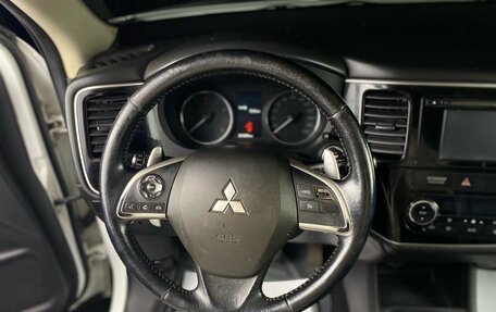 Mitsubishi Outlander III рестайлинг 3, 2013 год, 1 895 000 рублей, 5 фотография