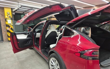 Tesla Model X I, 2020 год, 5 900 000 рублей, 3 фотография