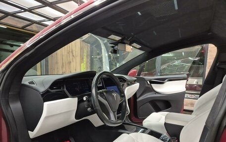 Tesla Model X I, 2020 год, 5 900 000 рублей, 1 фотография