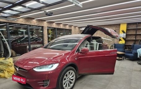 Tesla Model X I, 2020 год, 5 900 000 рублей, 9 фотография