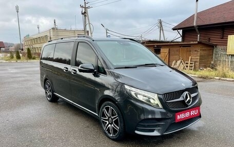 Mercedes-Benz V-Класс, 2020 год, 8 450 000 рублей, 2 фотография