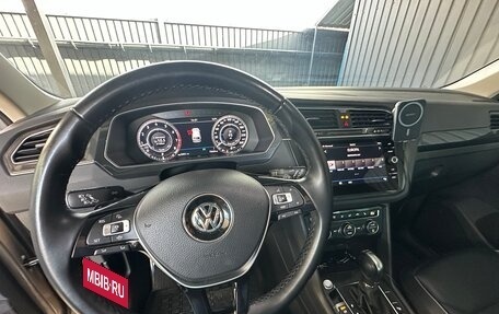 Volkswagen Tiguan II, 2018 год, 3 300 000 рублей, 11 фотография