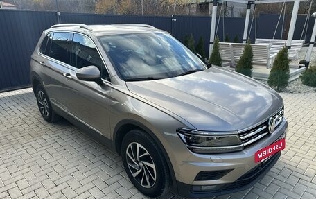 Volkswagen Tiguan II, 2018 год, 3 300 000 рублей, 2 фотография