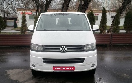 Volkswagen Caravelle T5, 2014 год, 2 150 000 рублей, 1 фотография