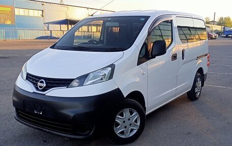 Nissan NV200, 2017 год, 2 100 000 рублей, 2 фотография