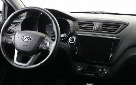 KIA Rio III рестайлинг, 2012 год, 990 000 рублей, 10 фотография