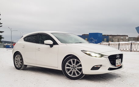 Mazda Axela, 2018 год, 1 680 000 рублей, 2 фотография