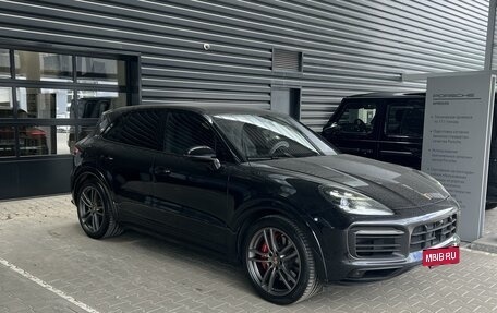 Porsche Cayenne III, 2022 год, 14 700 000 рублей, 2 фотография