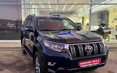 Toyota Land Cruiser Prado 150 рестайлинг 2, 2018 год, 5 249 000 рублей, 3 фотография