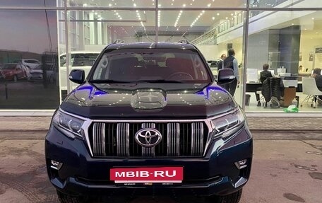 Toyota Land Cruiser Prado 150 рестайлинг 2, 2018 год, 5 249 000 рублей, 2 фотография