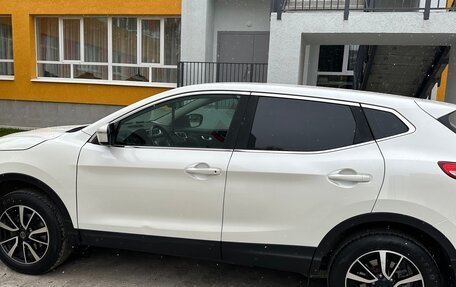 Nissan Qashqai, 2014 год, 2 420 000 рублей, 2 фотография