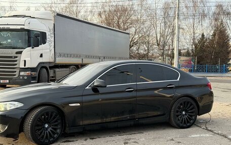 BMW 5 серия, 2011 год, 1 850 000 рублей, 3 фотография