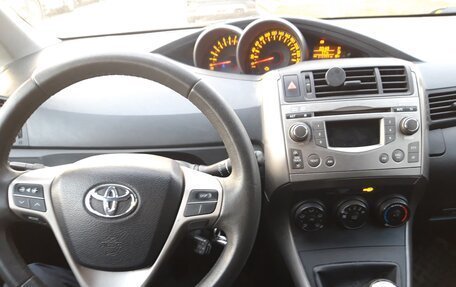 Toyota Verso I, 2009 год, 1 049 000 рублей, 7 фотография