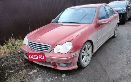 Mercedes-Benz C-Класс, 2005 год, 1 000 000 рублей, 18 фотография