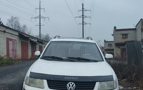 Volkswagen Passat B5+ рестайлинг, 1998 год, 180 000 рублей, 3 фотография