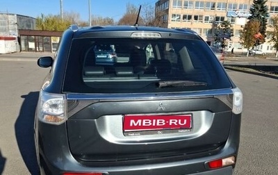 Mitsubishi Outlander III рестайлинг 3, 2014 год, 1 800 000 рублей, 1 фотография