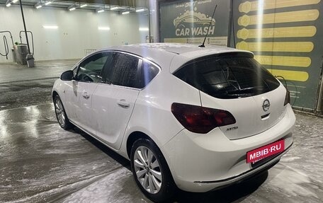 Opel Astra J, 2014 год, 1 290 000 рублей, 9 фотография