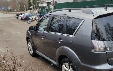 Mitsubishi Outlander III рестайлинг 3, 2011 год, 1 600 000 рублей, 4 фотография