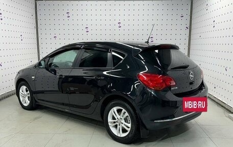 Opel Astra J, 2013 год, 940 000 рублей, 5 фотография