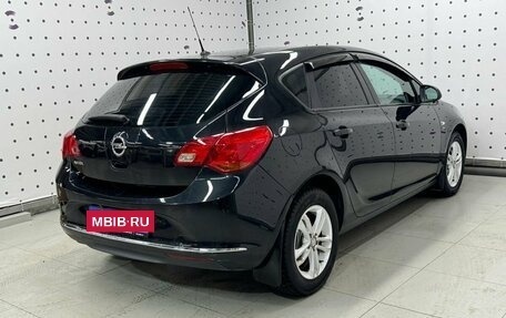 Opel Astra J, 2013 год, 940 000 рублей, 4 фотография