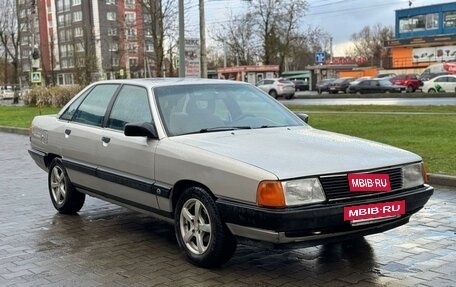 Audi 100, 1988 год, 280 000 рублей, 2 фотография