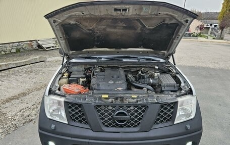 Nissan Navara (Frontier), 2007 год, 1 200 000 рублей, 9 фотография