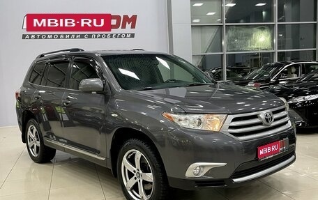 Toyota Highlander III, 2013 год, 2 307 000 рублей, 1 фотография