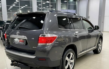 Toyota Highlander III, 2013 год, 2 307 000 рублей, 10 фотография