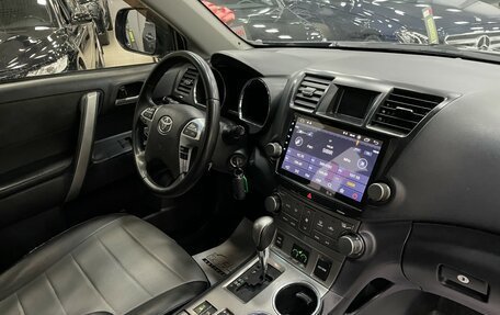 Toyota Highlander III, 2013 год, 2 307 000 рублей, 19 фотография